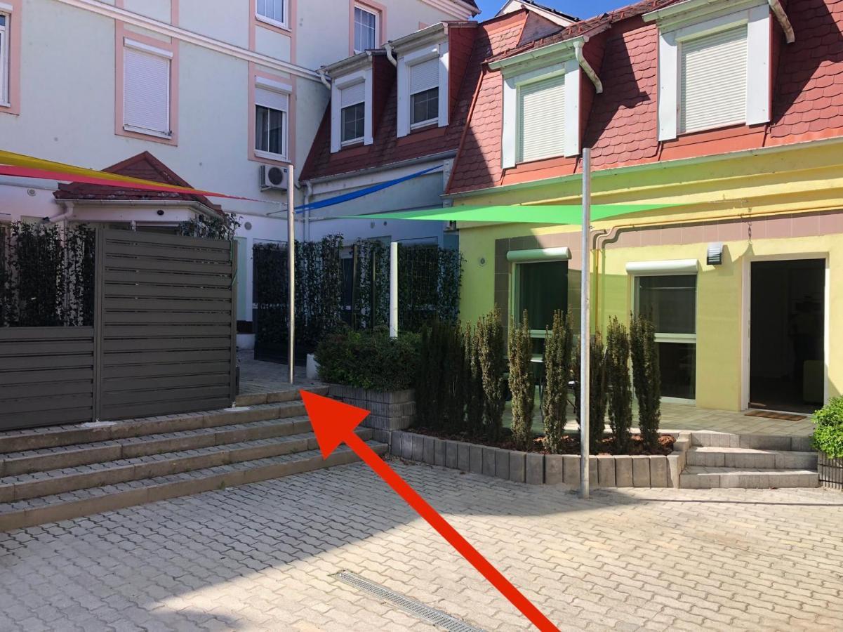 La Bella Centrum Apartmanok Piros/Sarga Hévíz Exterior foto