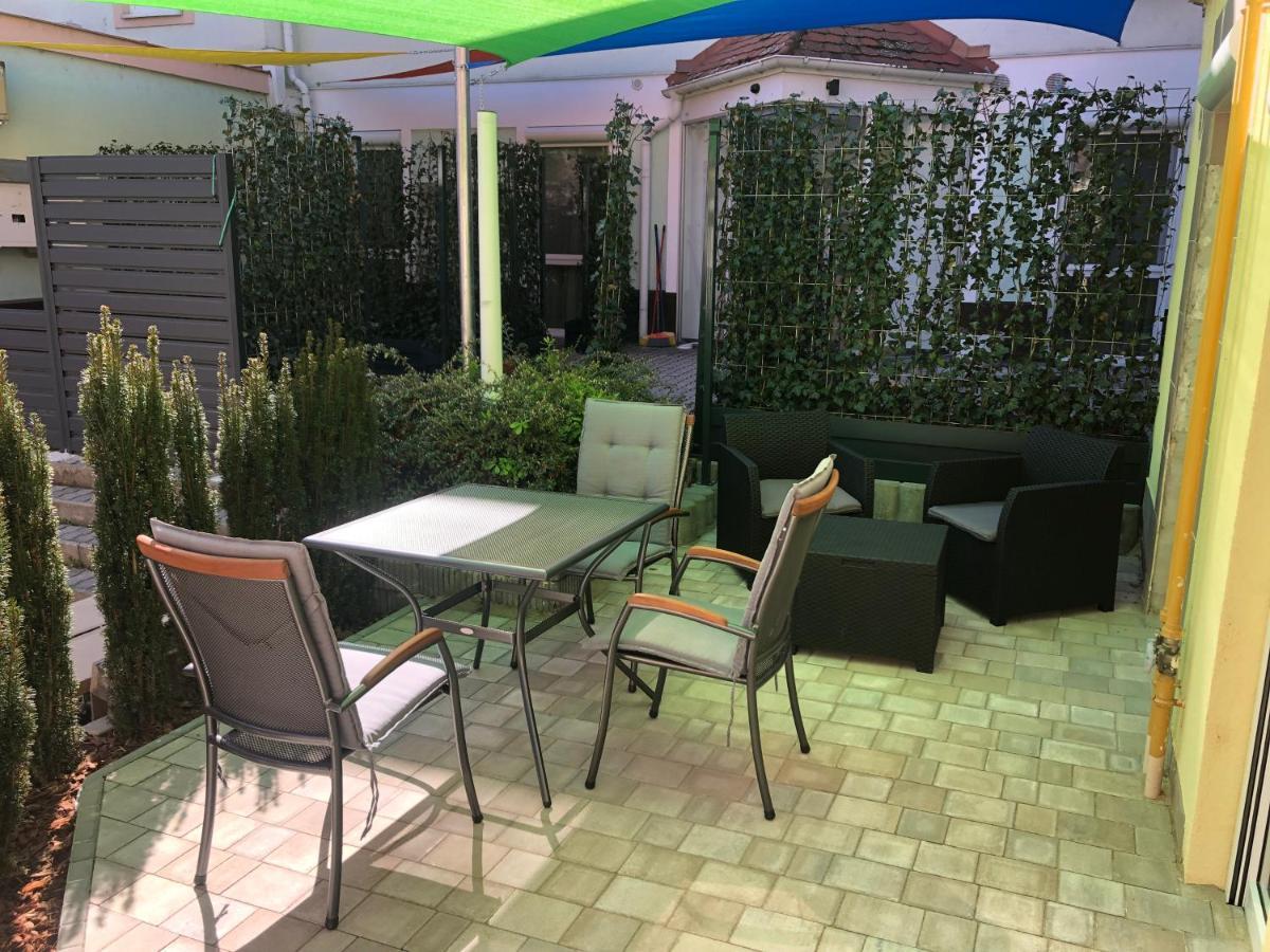 La Bella Centrum Apartmanok Piros/Sarga Hévíz Exterior foto